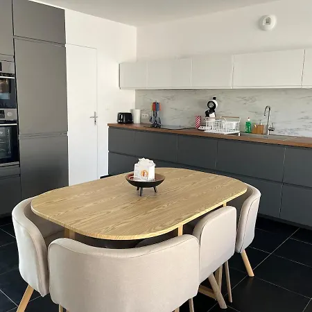 Superbe Maison Moderne A 300 M De La Prázdninový dům *