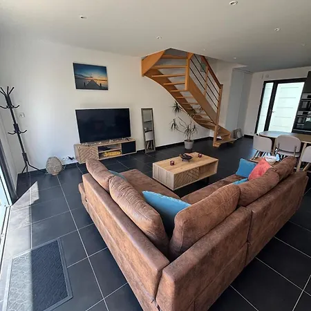 Prázdninový dům Superbe Maison Moderne A 300 M De La La Turballe